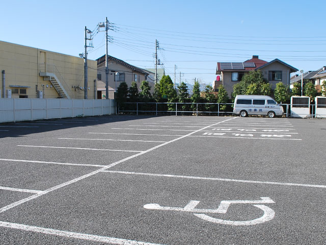 坂戸法要殿 駐車場